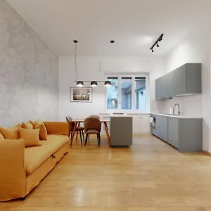 Sahi - Dei Dell'olimpo Porta Romana Apartment Milan